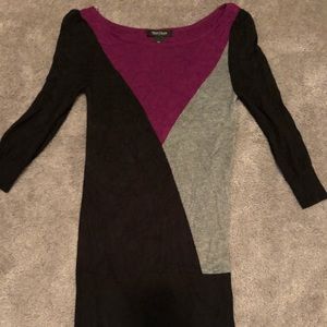 White House black market black/purple/grey tunic